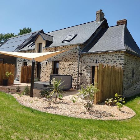 La Douce Halte - Gites Avec Spa Ou Sauna Saint-Ouen-Des-Toits Extérieur photo